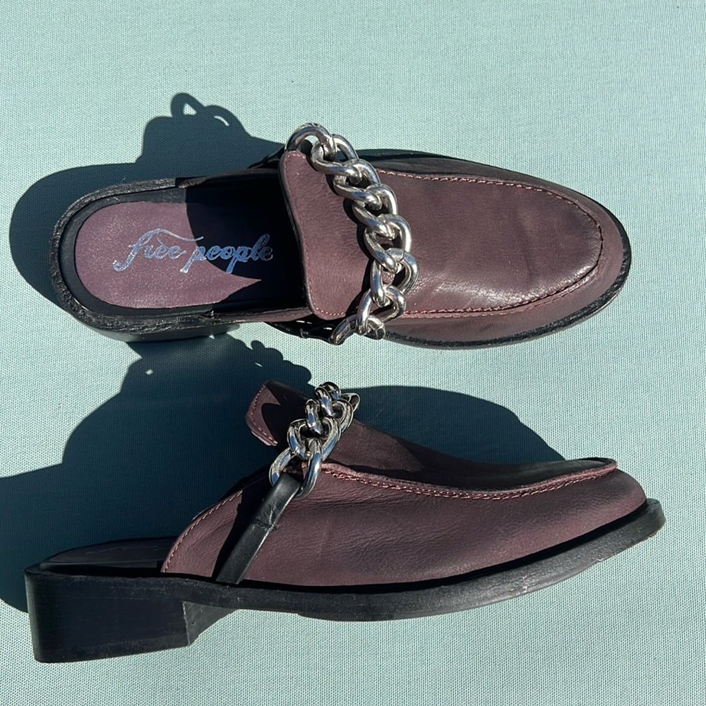 Free People Vida Mule (Women) burgundy sizes 37/7 and 39/9